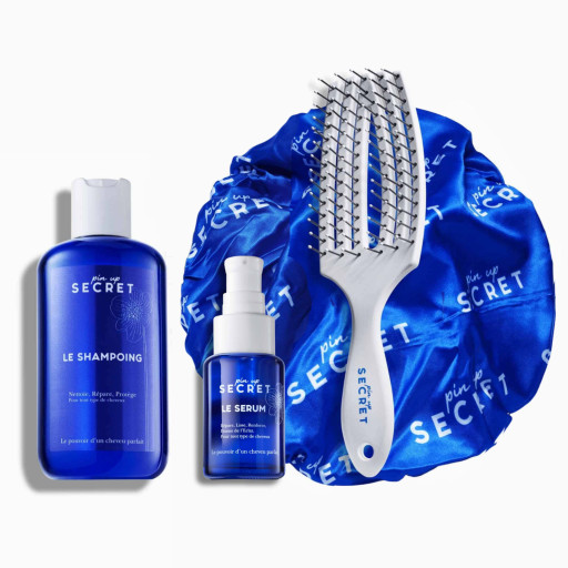 DIE GLANZ SPENDENDE HAAR ROUTINE mit ACCESSOIRES, reinigt und spendet Glanz