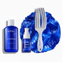 DIE GLANZ SPENDENDE HAAR ROUTINE mit ACCESSOIRES, reinigt und spendet Glanz